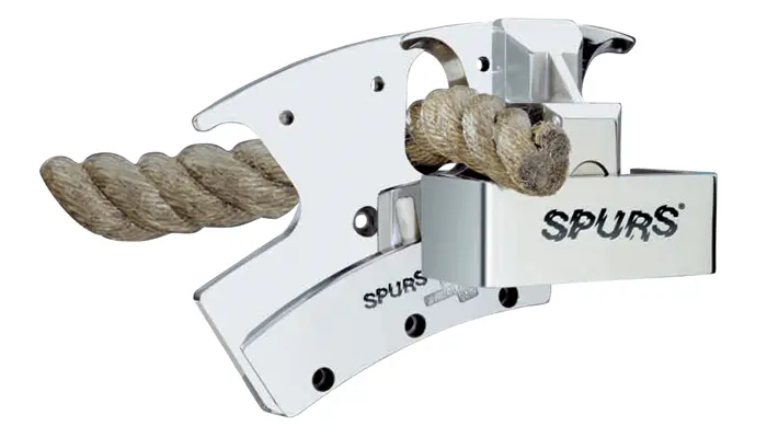 line cutter cutting rope